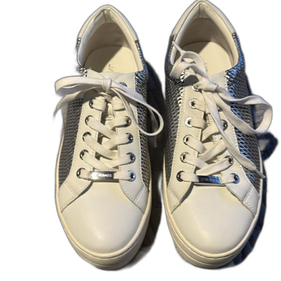 J/Slides Hilton Laser Metallic Low Cut Leather Sneakers Size 7 1/2 - Picture 5 of 10